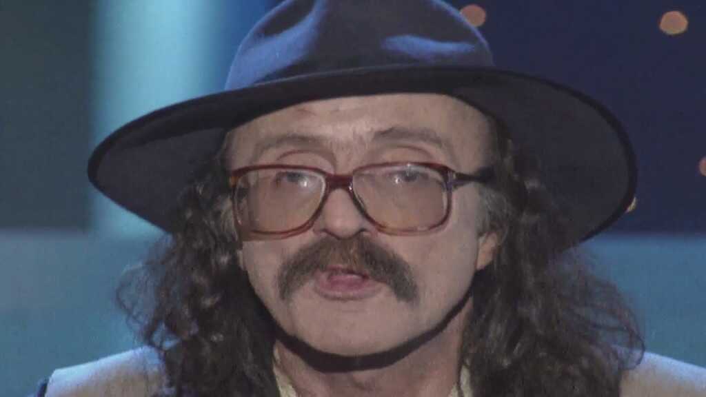 Tommy Hilfiger saatleri yeni stiliyle karşımızda!