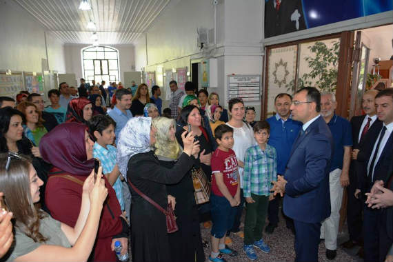 Vali Toprak’ın İlköğretim Kutlama Mesaji