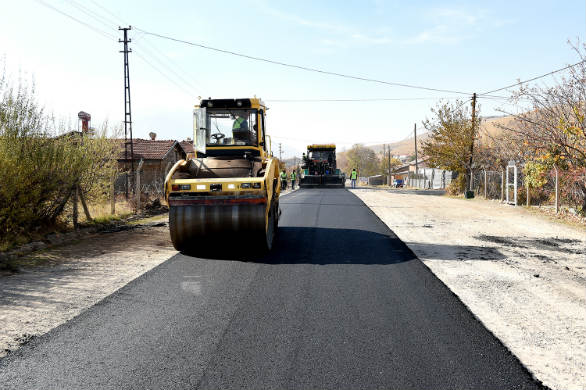 Doğanşehir’de 56 km asfalt, 55 bin m2 kilit taşı çalışması yapıldı