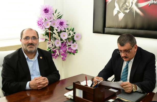 Gürkan, belediye hizmetlerinde muhtarların görüş ve önerilerine büyük önem verdiklerini söyledi.