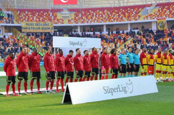 Süper Lig’in 15. haftasında sahasında Göztepe, deplasmanda Evkur Yeni Malatyaspor’u 3-2 mağlup etti