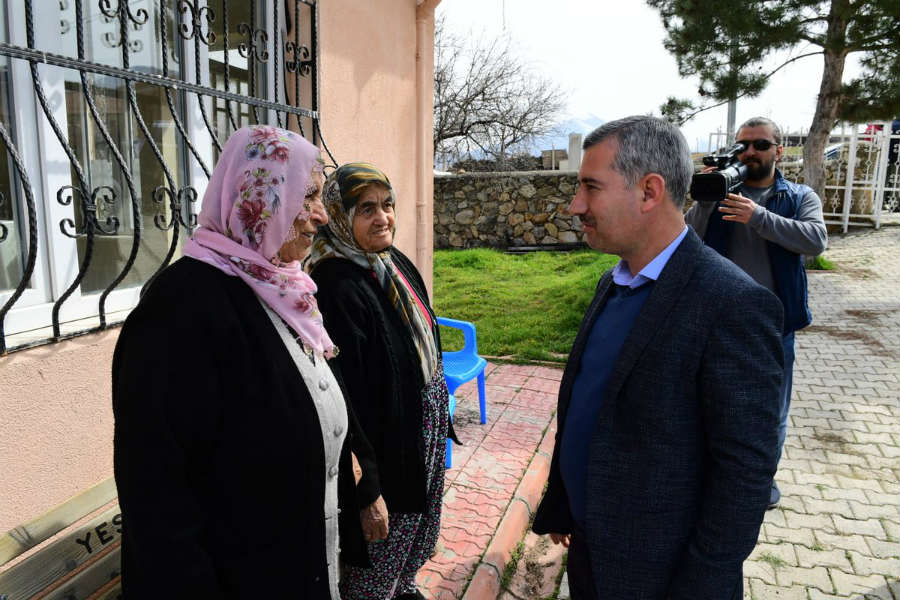 Çınar, yeni dönemde de hizmet belediyeciliğini, gönül belediyeciliğiyle daha da güçlendireceklerini ifade etti.