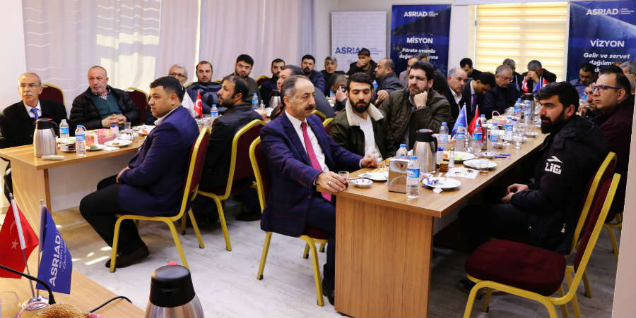 Ekinci’den ‘taraflı belediyecilik’ vurgusu