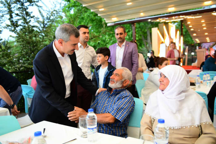 Yeşilyurt Belediyesi tarafından şehit aileleri ve gaziler onuruna iftar yemeği verildi
