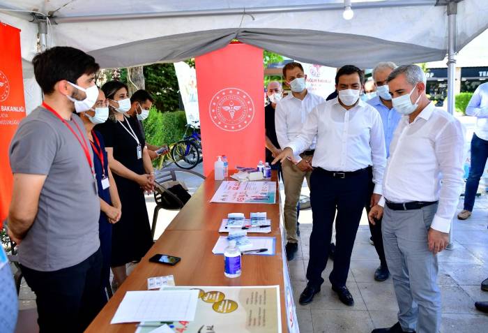 Yeşilyurt Belediye Başkanı Mehmet Çınar, “Aşımızı Olalım, Salgından Kurtulalım”