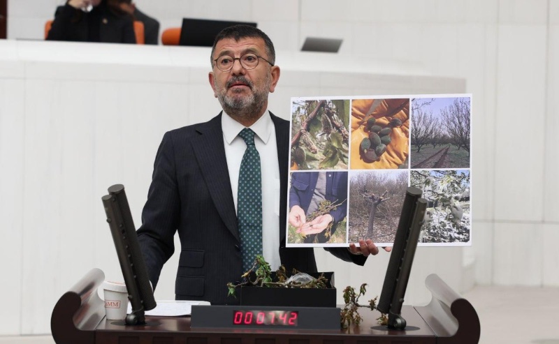 CHP’li Ağbaba: Çiftçilerin bankalara olan toplam borcu 1 trilyon 8 milyar lirayı aştı.