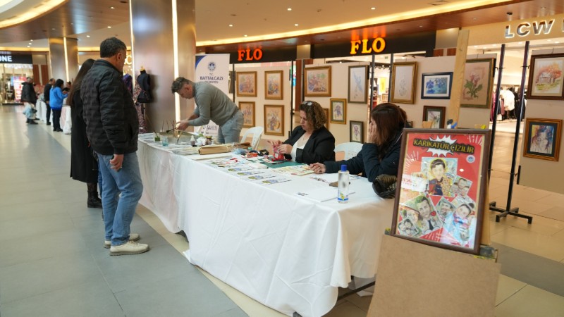 Battalgazi Belediyesi’nden Yıl Sonu Sergisi: Kadın Emeği ve Sanat AVM’de Buluştu