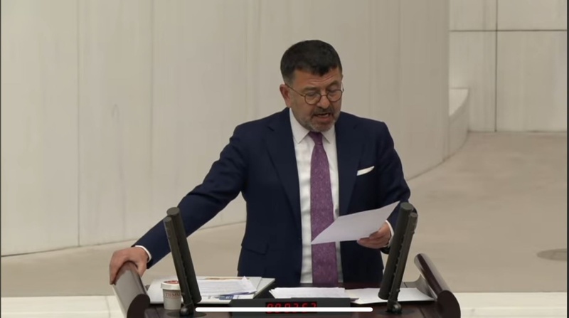 Veli Ağbaba’dan 10 Ocak Analizi: “Türkiye Basın Özgürlüğünde Küme Düşmüştür