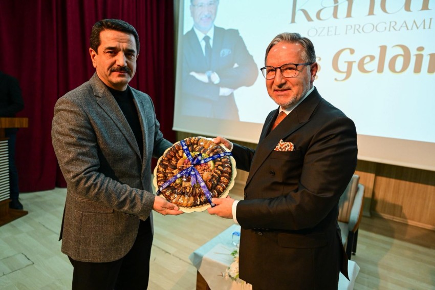 Battalgazi’de Maneviyat Dolu Gece: Prof. Dr. Mustafa Karataş Gönüllere Dokundu