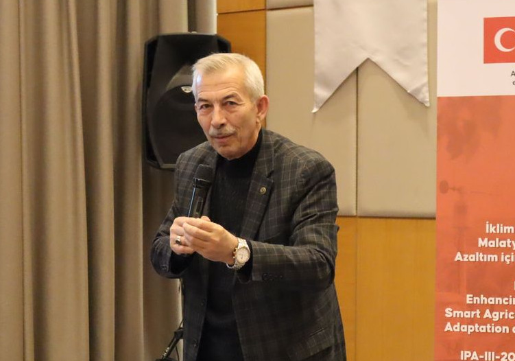 Arapgir Belediye Başkanı Haluk Cömertoğlu’ndan Tarımda İklim Krizi Uyarısı: “Çiftçi Ciddi Bir Kriz İçinde!”